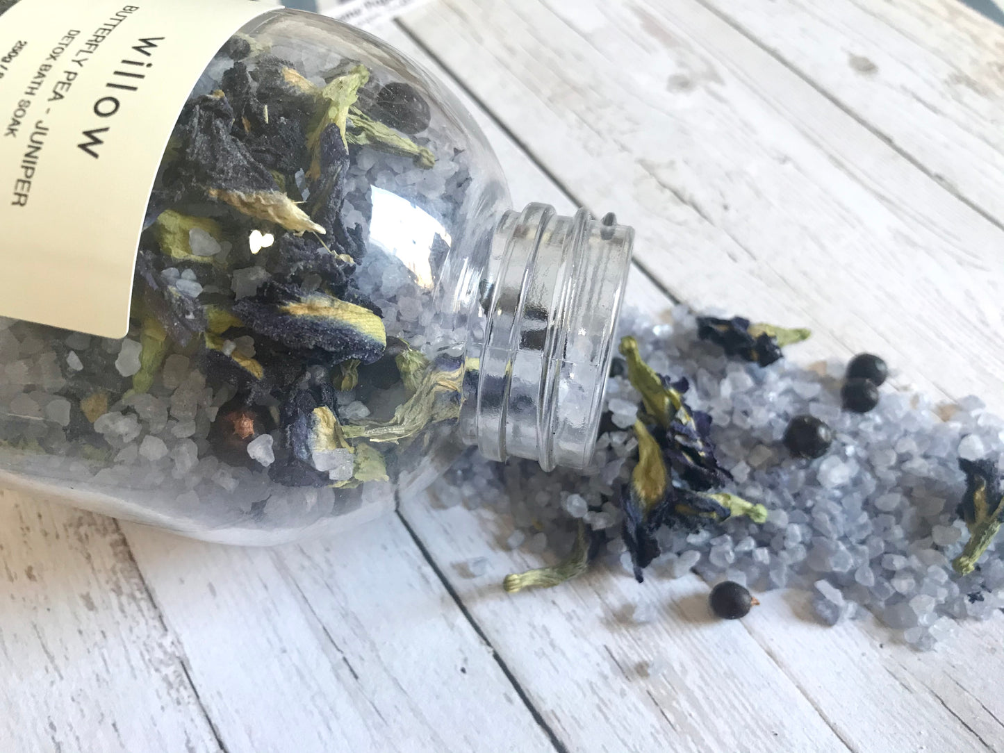 Butterfly Pea and Grapefruit Detox Bath Soak with Resuable Cotton Drawstring Bath Tea Bag