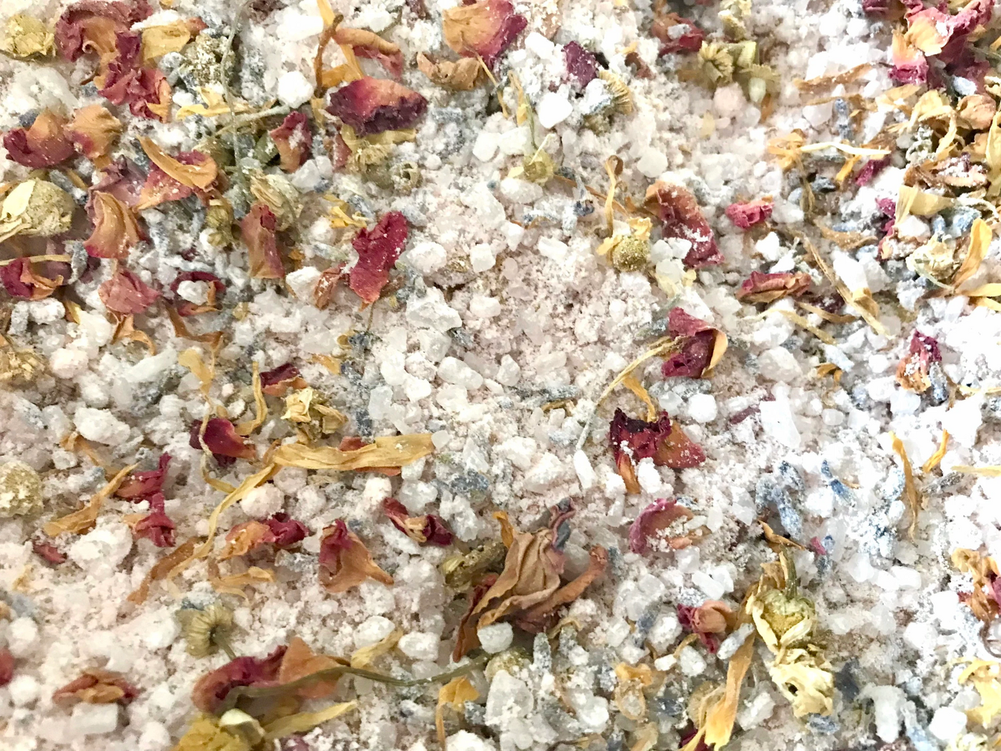 Botanicals + Pink Clay Relaxing Bath Soak with Resuable Cotton Drawstring Bath Tea Bag